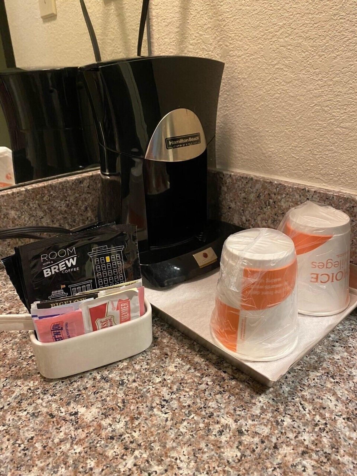 Comfort Inn & Suites New Orleans Airport North Kenner Bagian luar foto