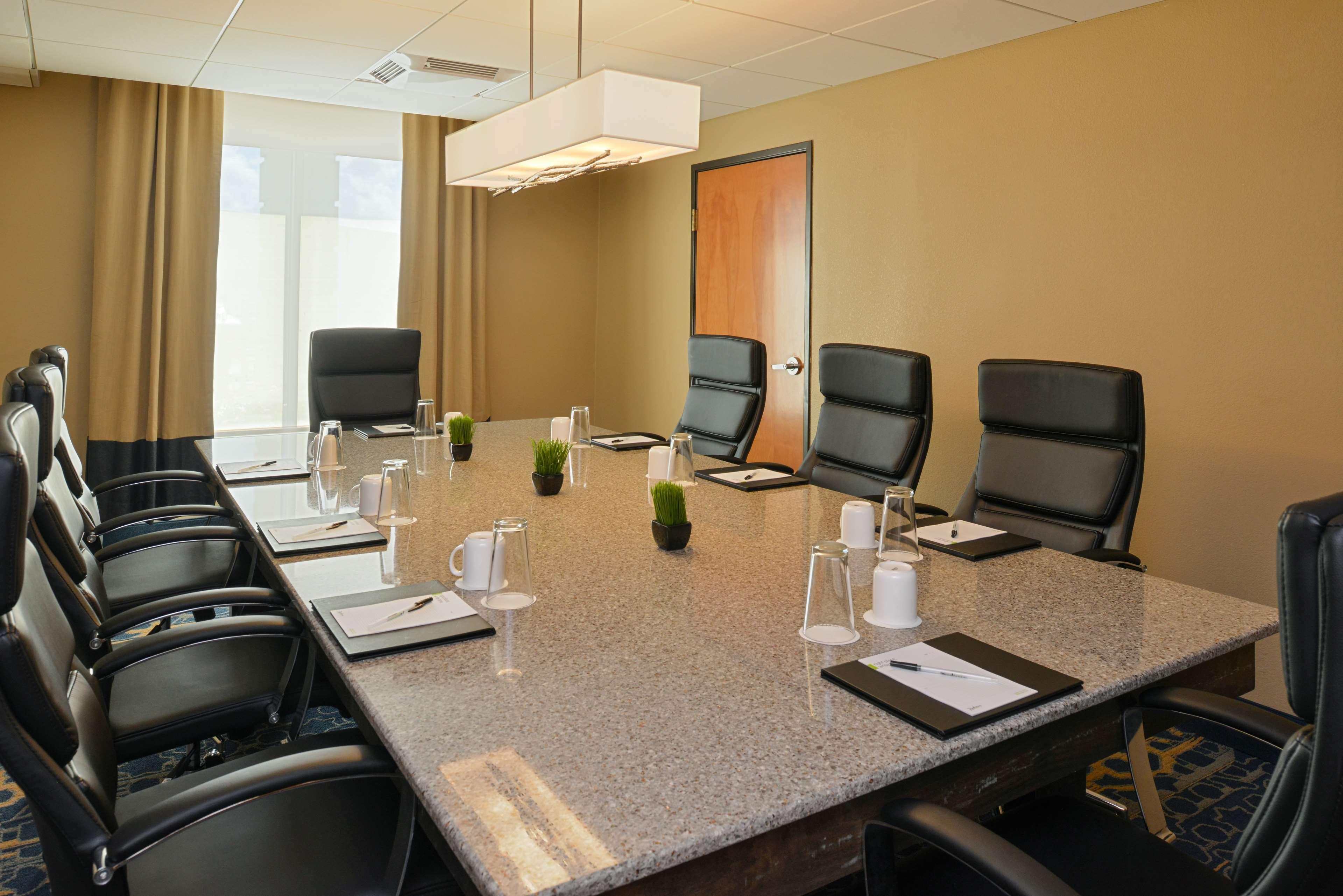 Comfort Inn & Suites New Orleans Airport North Kenner Bagian luar foto