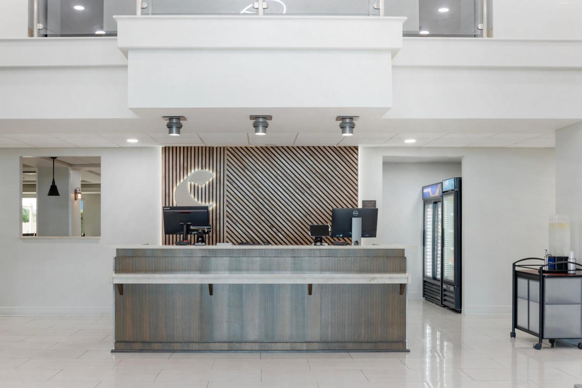 Comfort Inn & Suites New Orleans Airport North Kenner Bagian luar foto