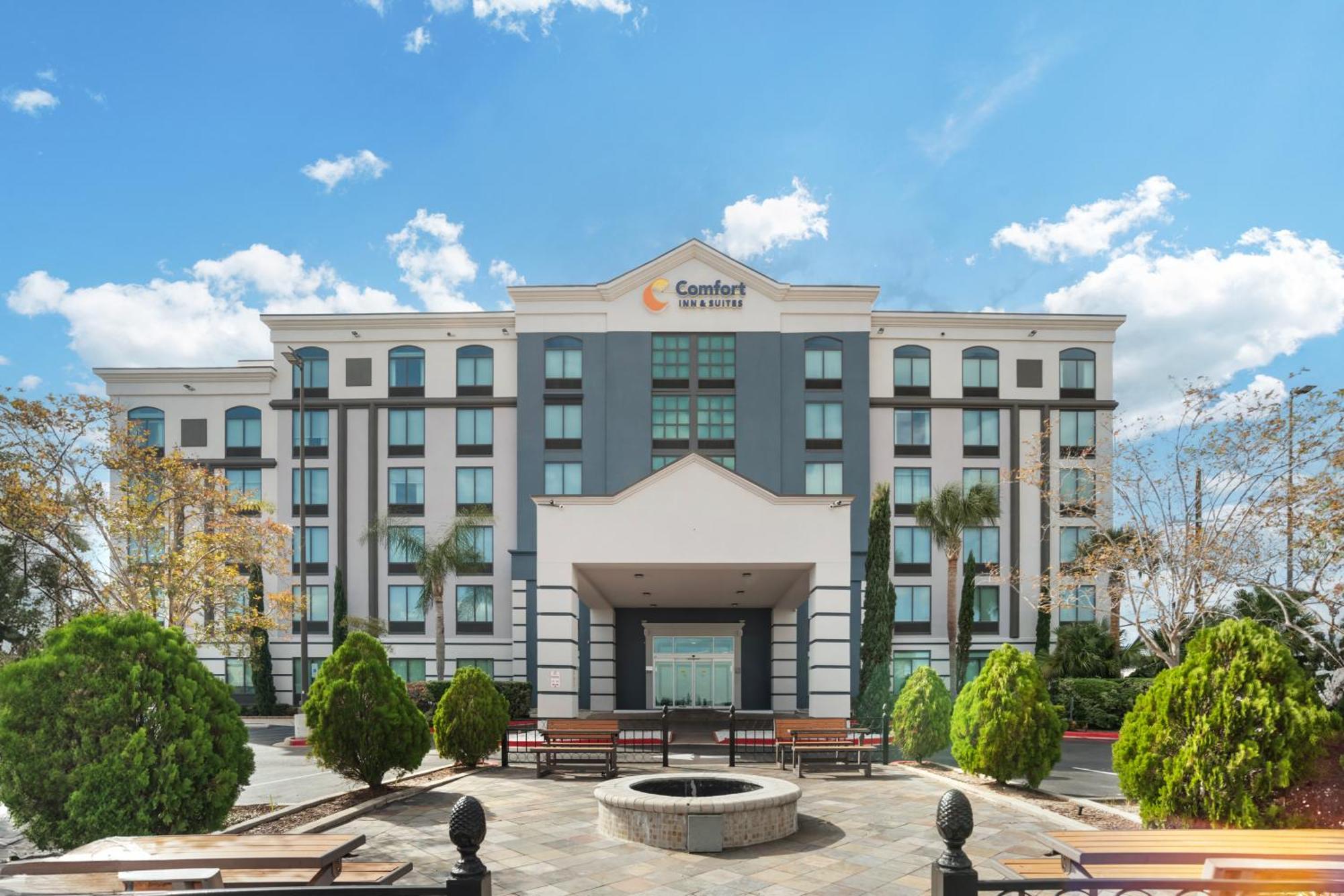 Comfort Inn & Suites New Orleans Airport North Kenner Bagian luar foto
