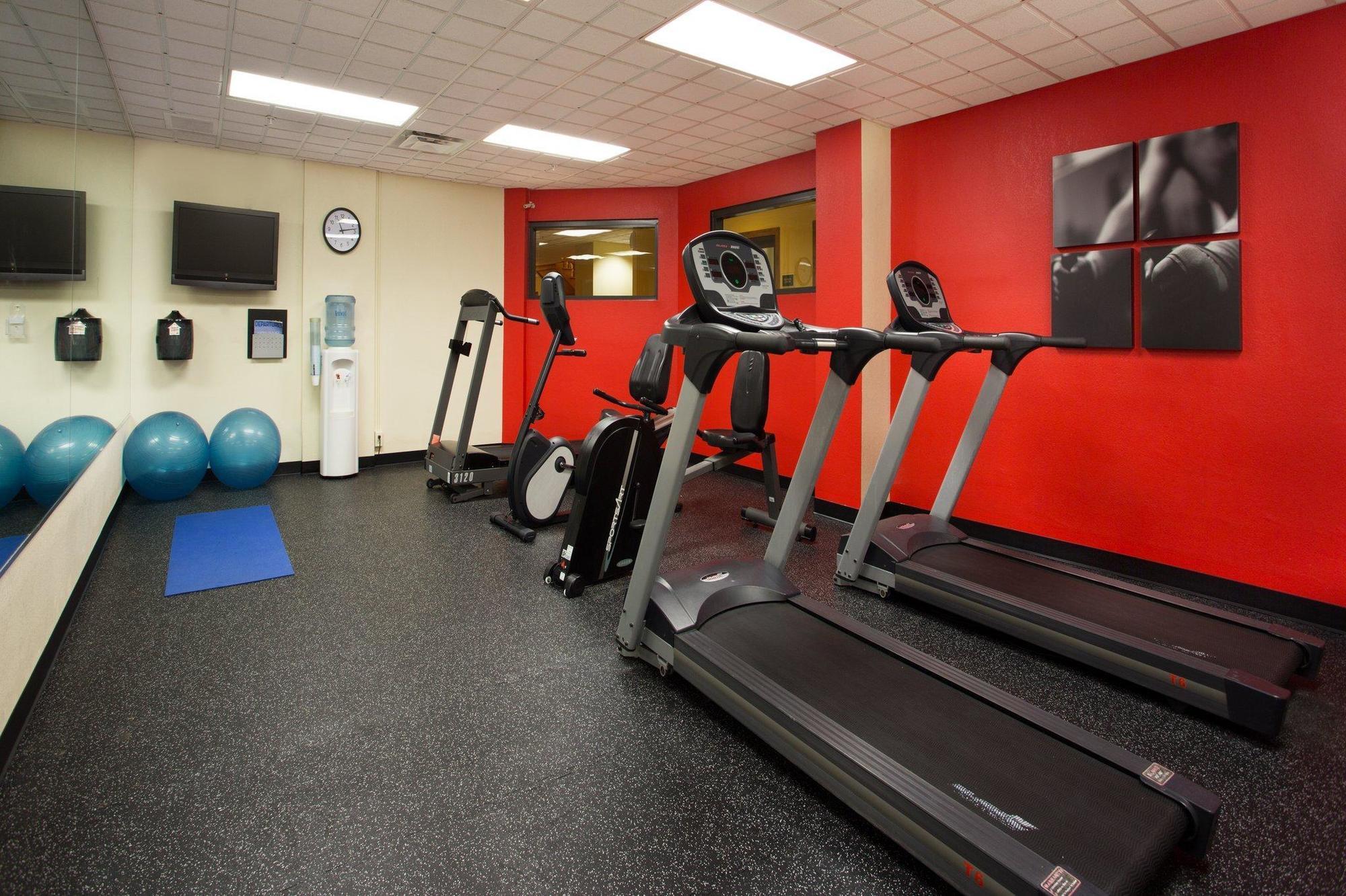 Comfort Inn & Suites New Orleans Airport North Kenner Bagian luar foto